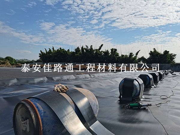 筑牢防滲防線：防止蓄水池防滲膜被刺破的核心措施